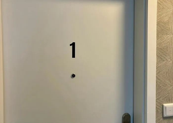 Apartment Modernes 1 Fuer Monteure Mit Parkplatz In *